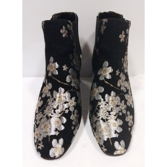 Anne Klein Gorgia Ankle Boots Black Floral 6.5 - Picture 4 of 8